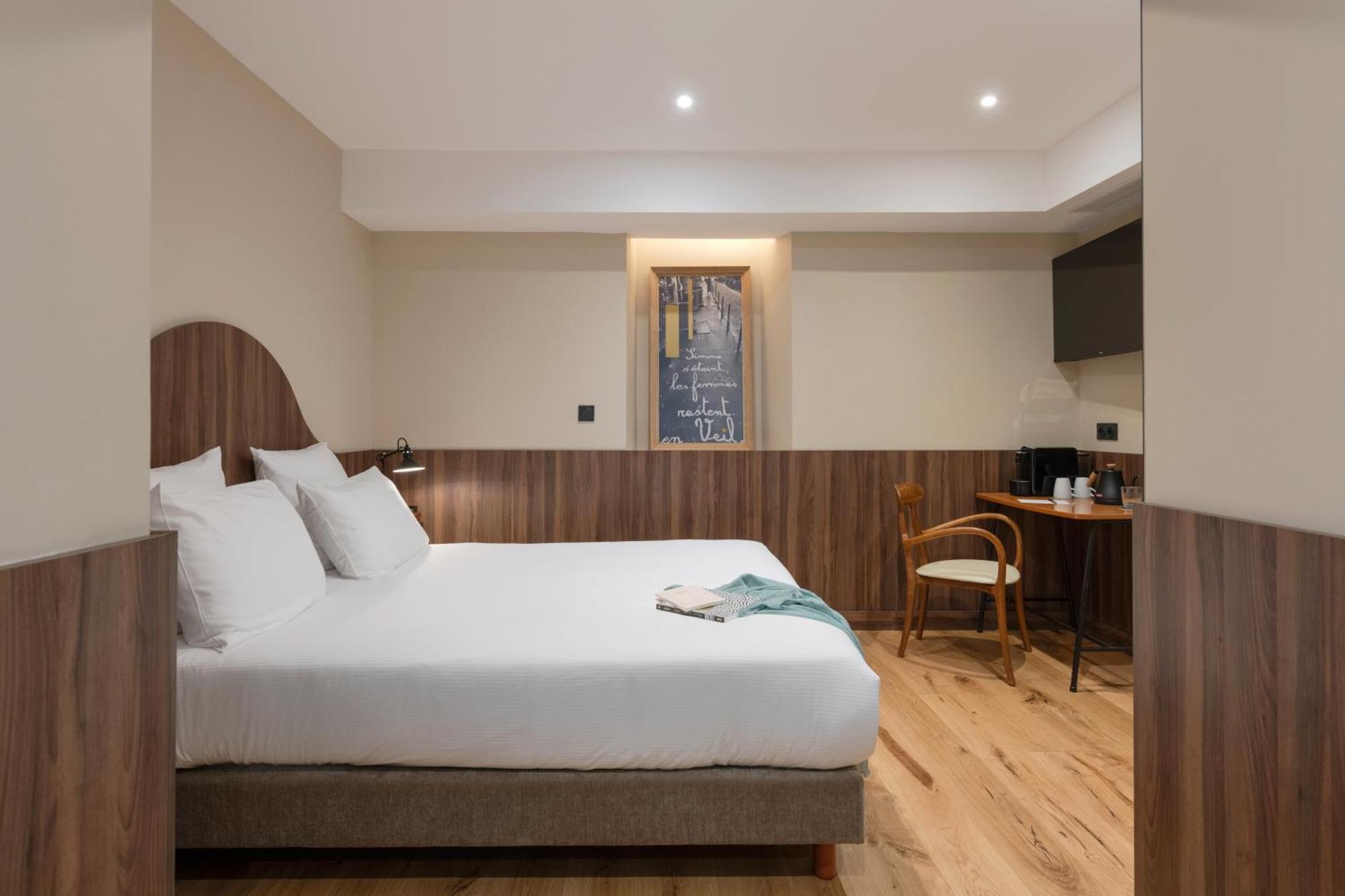 Academie Hotel Lione Esterno foto
