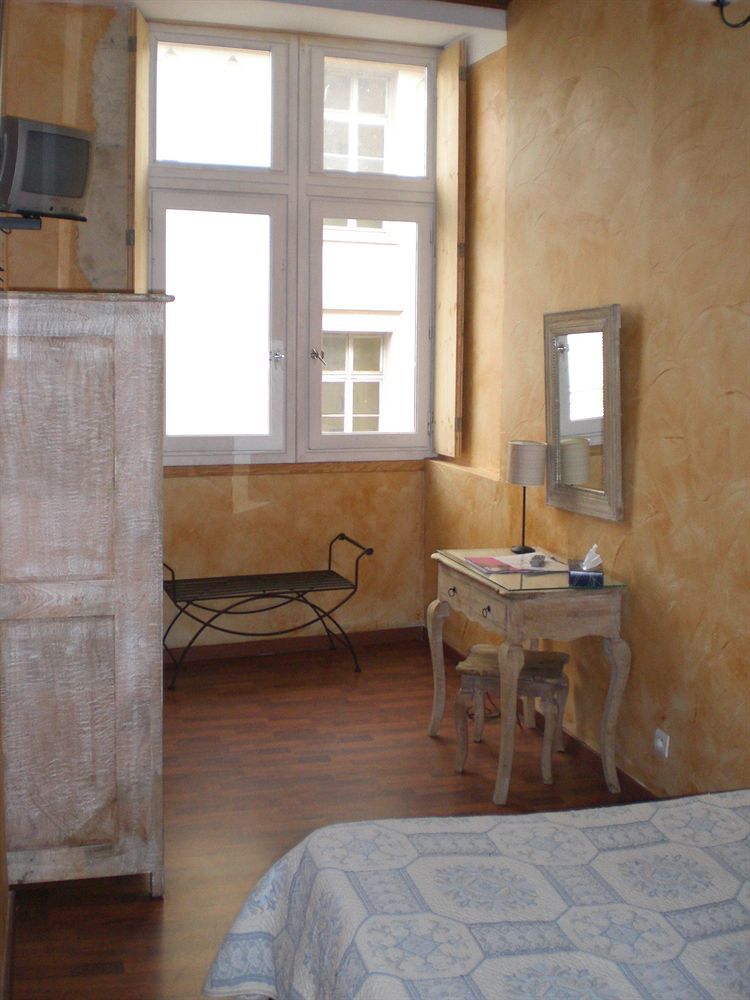 Academie Hotel Lione Esterno foto