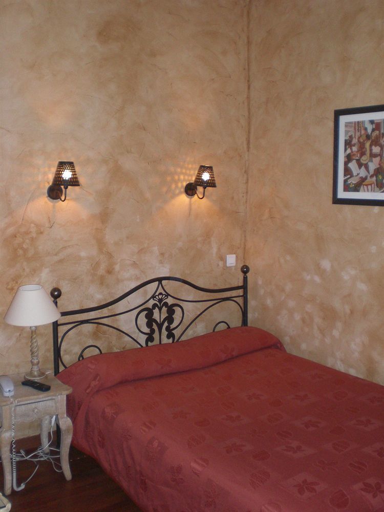Academie Hotel Lione Esterno foto