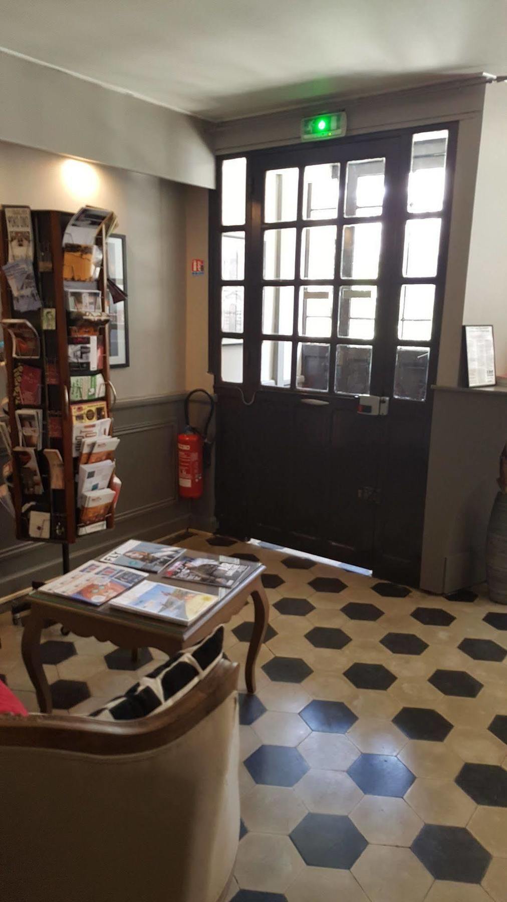 Academie Hotel Lione Esterno foto